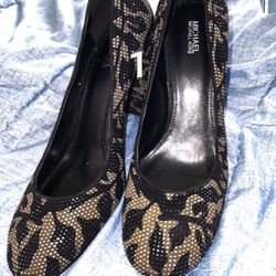 Michael  Kors  Shoes Size 9