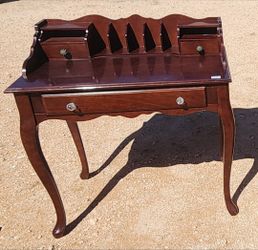 Wood Desk/Vanity