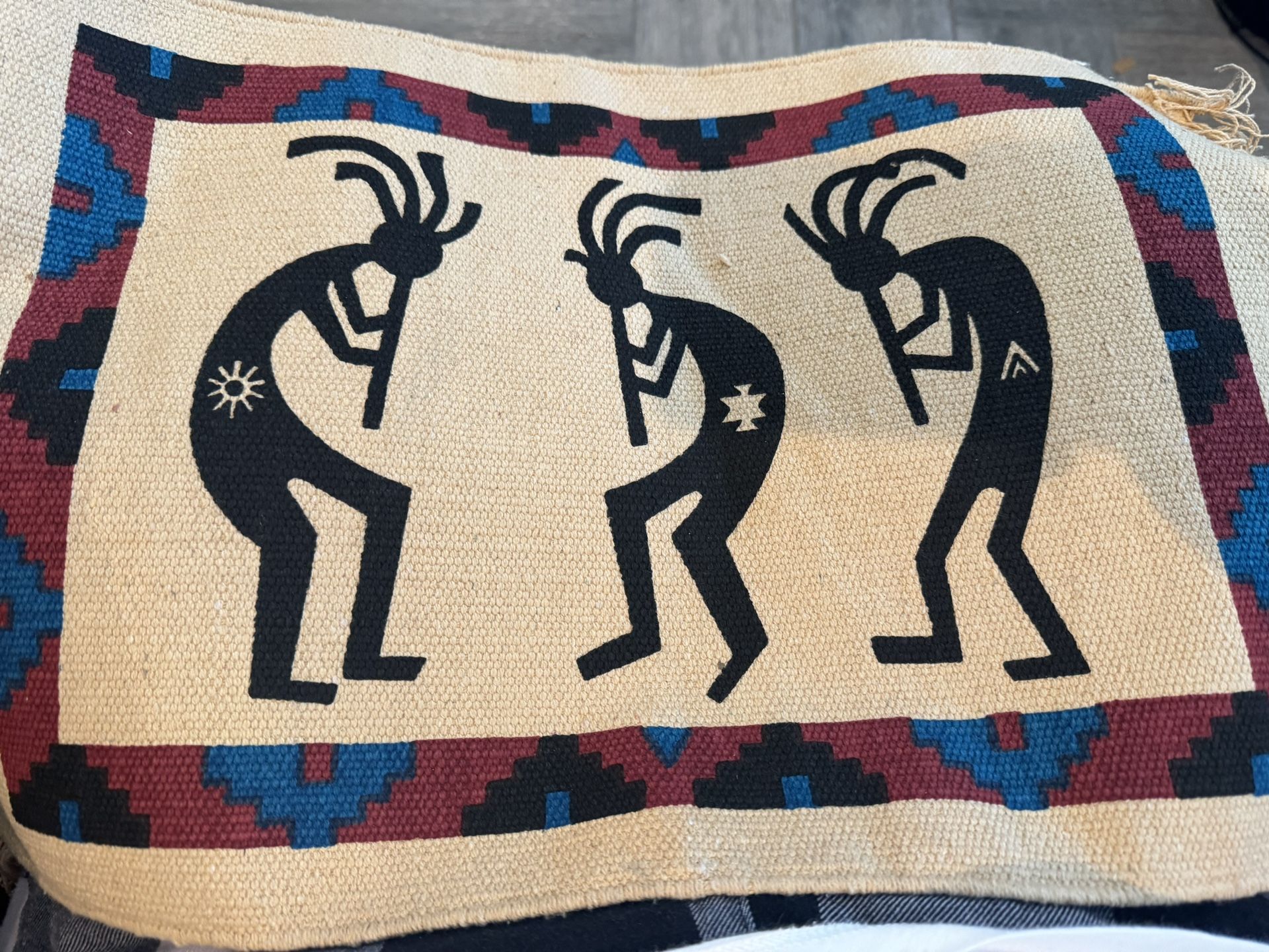 Set Of 4 Southwestern Placemats And Napkins for Sale in Phoenix, AZ
