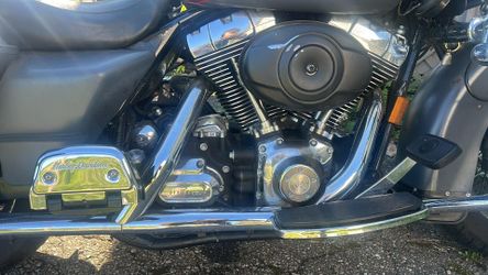 Harley Davidson roadside