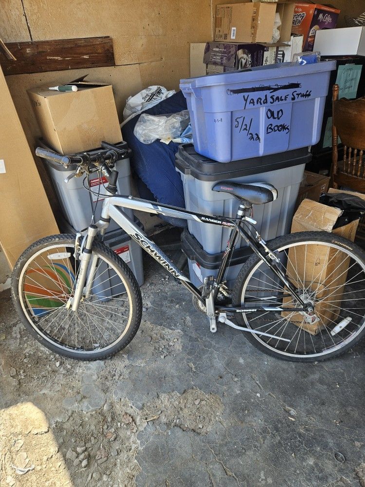 Schwinn 18 Speed / 26 Inch