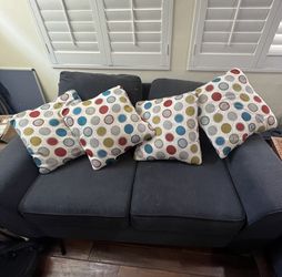 Set Of 5 Large Couch Pillows (turquoise, Red, Green, White) for Sale in  Inglewood, CA - OfferUp