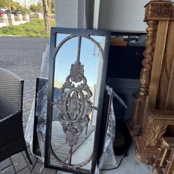 Antique Style Decorative Mirror / Espejo Decorativo Estilo Antiguo