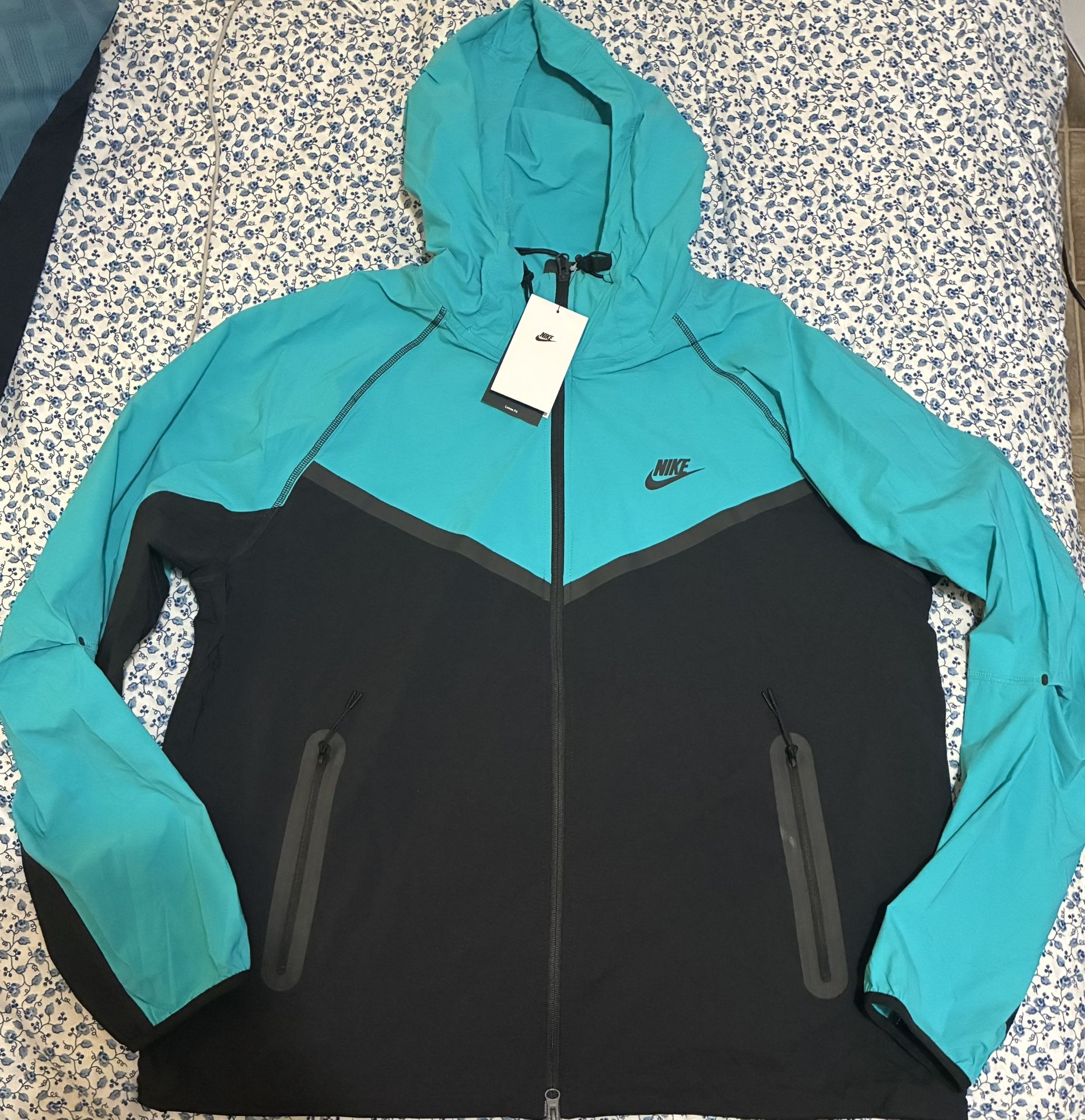 Men's Nike Tech Windrunner Woven Full-Zip Jacket
