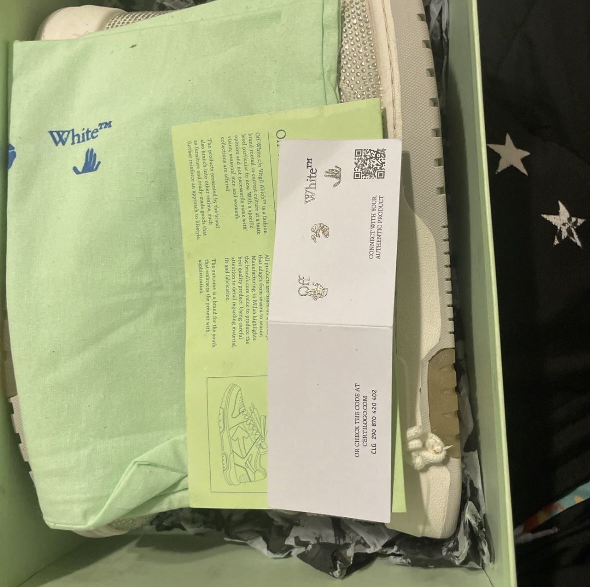 OFF-WHITE Out Of Office OOO Low Tops