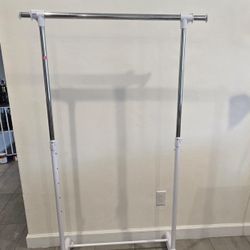 Small Clothes Hanger 