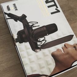 Rode NT1 microphone