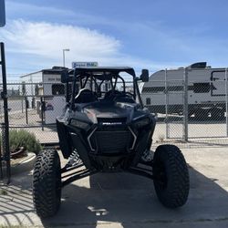 2021 - Polaris RZR Turbo S 4