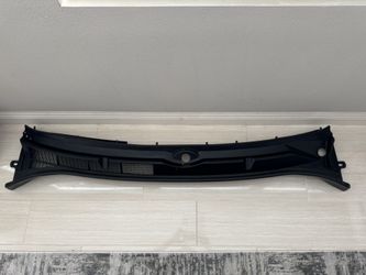 Toyota Tundra 55708-0C060 Genuine Cowl Vent Panel With Covers