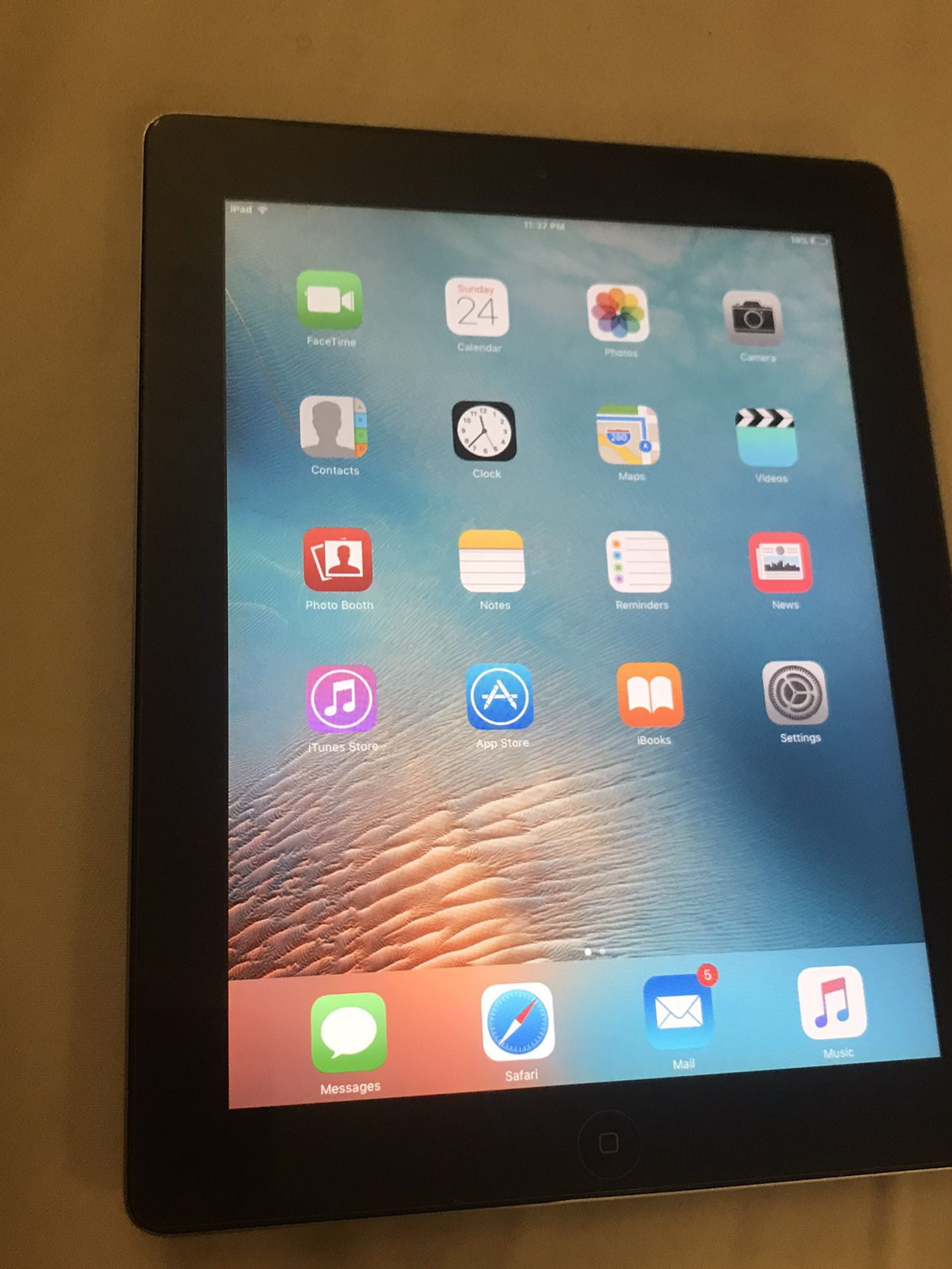 Apple iPad 2  16gb 