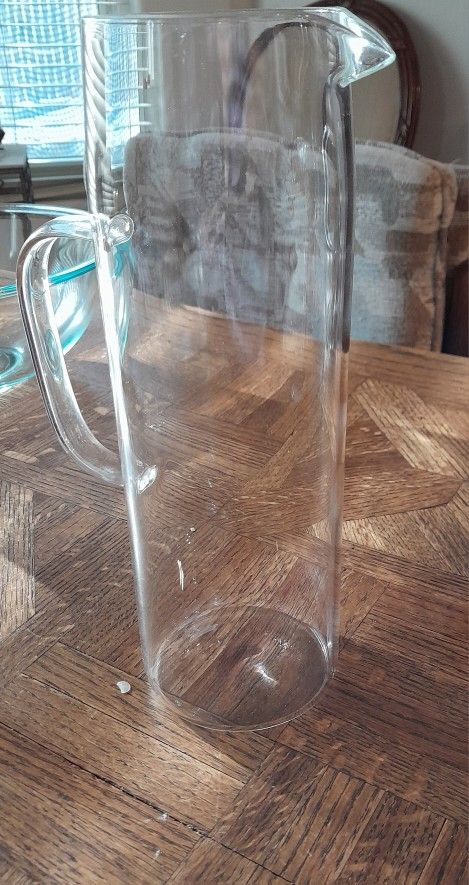 Hsei Glass Pitcher 50 oz / 1500 ml Water Carafe with Handles Hot/Cold Beverage Water Jar Glass Jug (missing Lid).