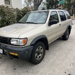 1997 Nissan Pathfinder