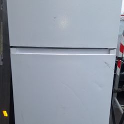 MIDEA, APARTMENT REFRIGERATOR (DELIVERED)
