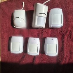 USED IN NEW CONDITION 6 ADT MOTION SENSORS AND 1 DOOR SENSOR. GREAT DEAL!!!