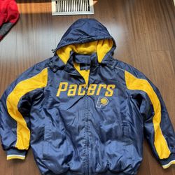 Vintage Indiana Pacers NBA Men’s Puffer Jacket! 