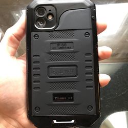 iPhone 11 (Back Damaged)