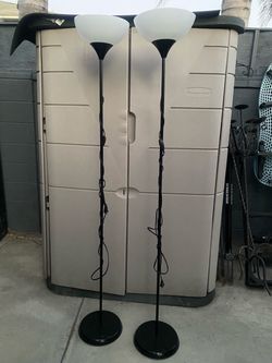 2 lamps