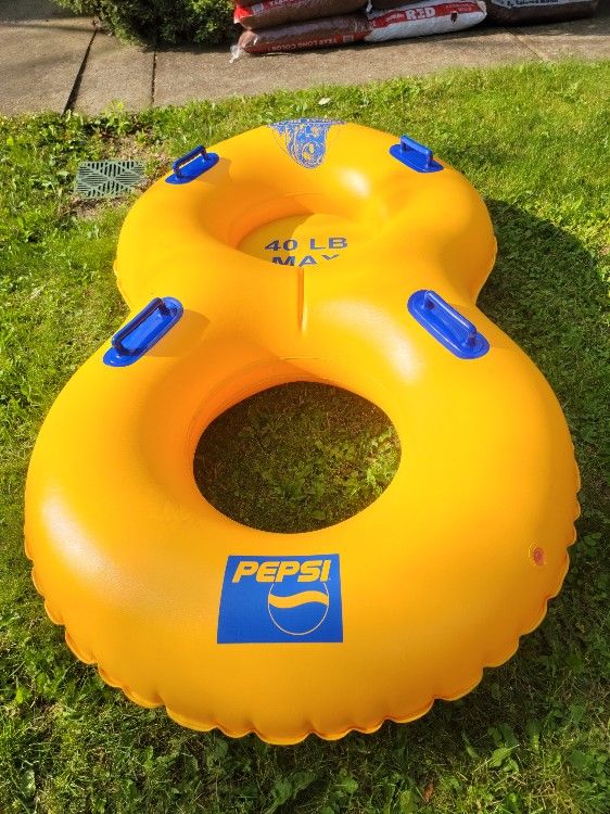 Pepsi Great Bear Lodge Large Inflatable Raft Float