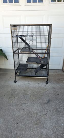 ** Ferret/ small animal home**