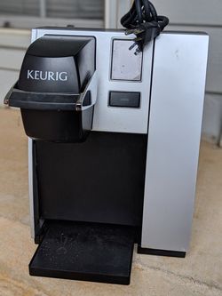 Keurig K150P Commercial Brewing System for Direct-water-line.