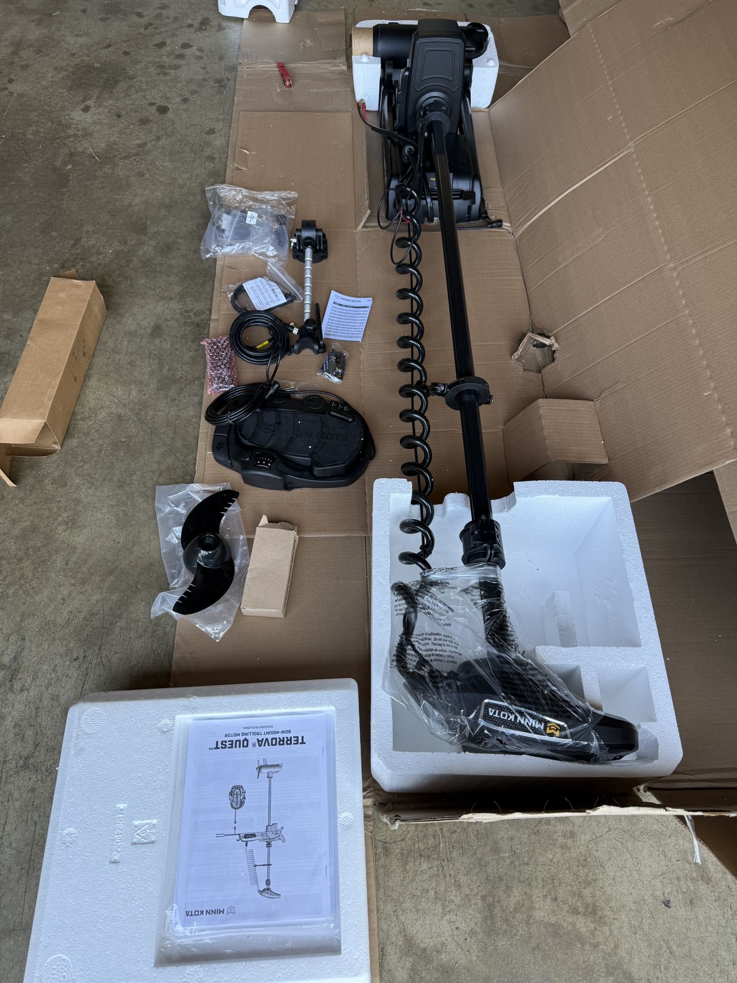 Minn Kota Terrova Quest 90/115 72" Shaft 24/36v DSC with Wireless Remote 1358202