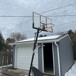 Like New Basketball Hoop
