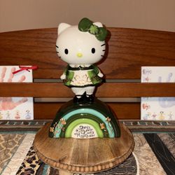 Hello Kitty St. Patricks Day Decor