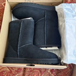 Brand New Original Ugg Black Size 7