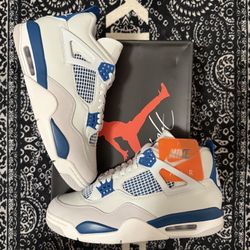 Air Jordan 4 Military Blue 