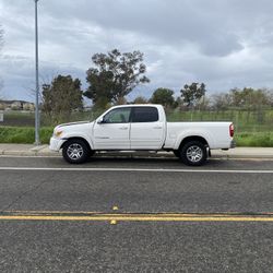 2005 Toyota Tundra SR5 4DR FWD