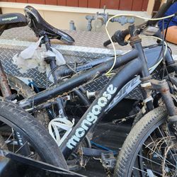 Two bikes for parts or fix up. 25