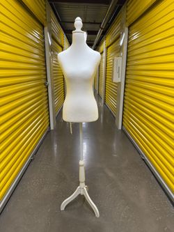 Brand New Female Mannequin Torso Dress Form Adjustable Stand White Reselling Sewing