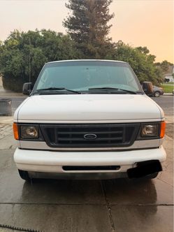 2003 Ford Econoline