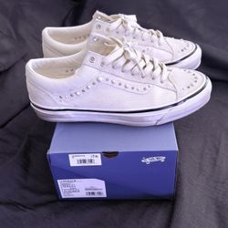 Pearlized Vans Marshmallow Size 10