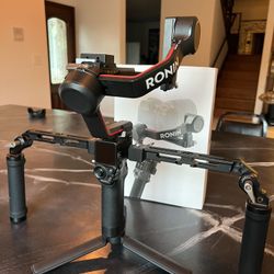 DJI Ronin RS 3 Pro Gimbal Stabilizer (w/ box)