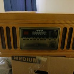 Detrola Cd/record Player