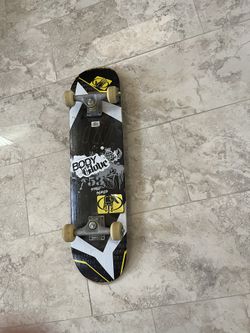 Body Gloves. RD Street Series Skateboard 