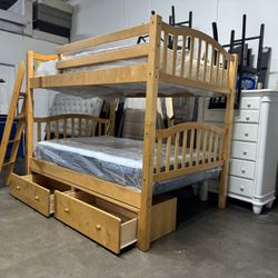 Full Bunk Bed $440