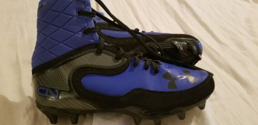 Under Armour boys size 2