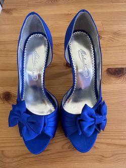 Size 6M Michaelangelo Cobalt Blue Satin Peep-Toe Heels with Bow Accent