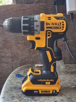 Dewalt 20v MAX xr hammer drill
