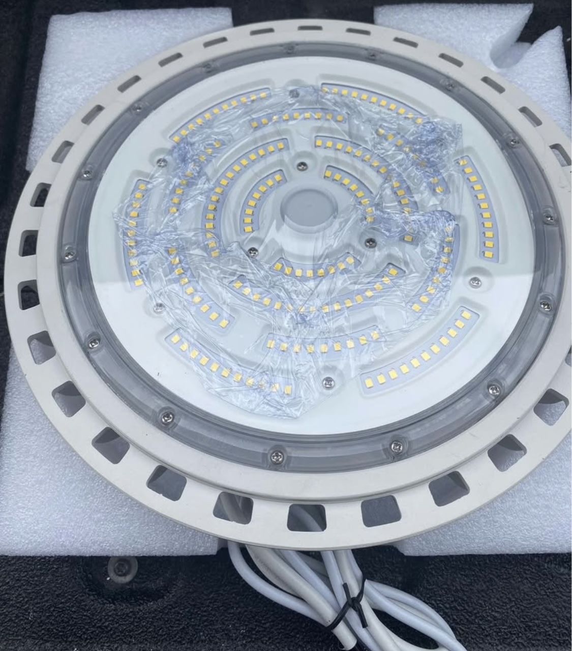 HYPERLITE High Bay Led Lights 150W 20,250LM (135Im/ w) 5000K CRI>80 1-10V Dimmable 5' Cable with 110V