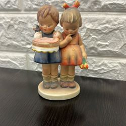Hummel Goebel Happy Birthday Figurine 176/0