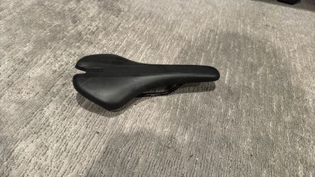 Selle Royal Setos Saddle