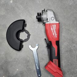 (Milwaukee)
M18 4-1/2 in./5 in. Grinder (Tool-Only)
