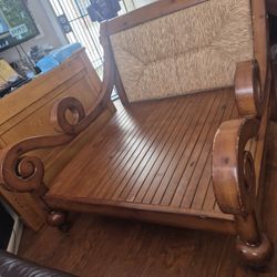 Lounge Chair/ Sillon 