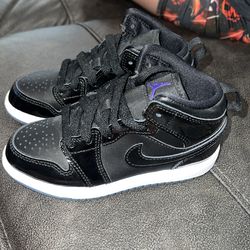 Jordan 1 Mid