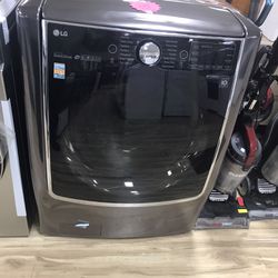 LG Signature 5.3 Cu Ft Front Load Washer 