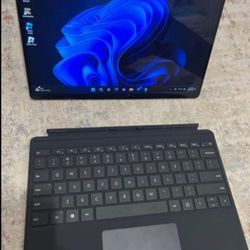 MICROSOFT SURFACE PRO 4  UNLOCKED WINDOWS 11 256ssd Intel i5  WORKING GREAT 