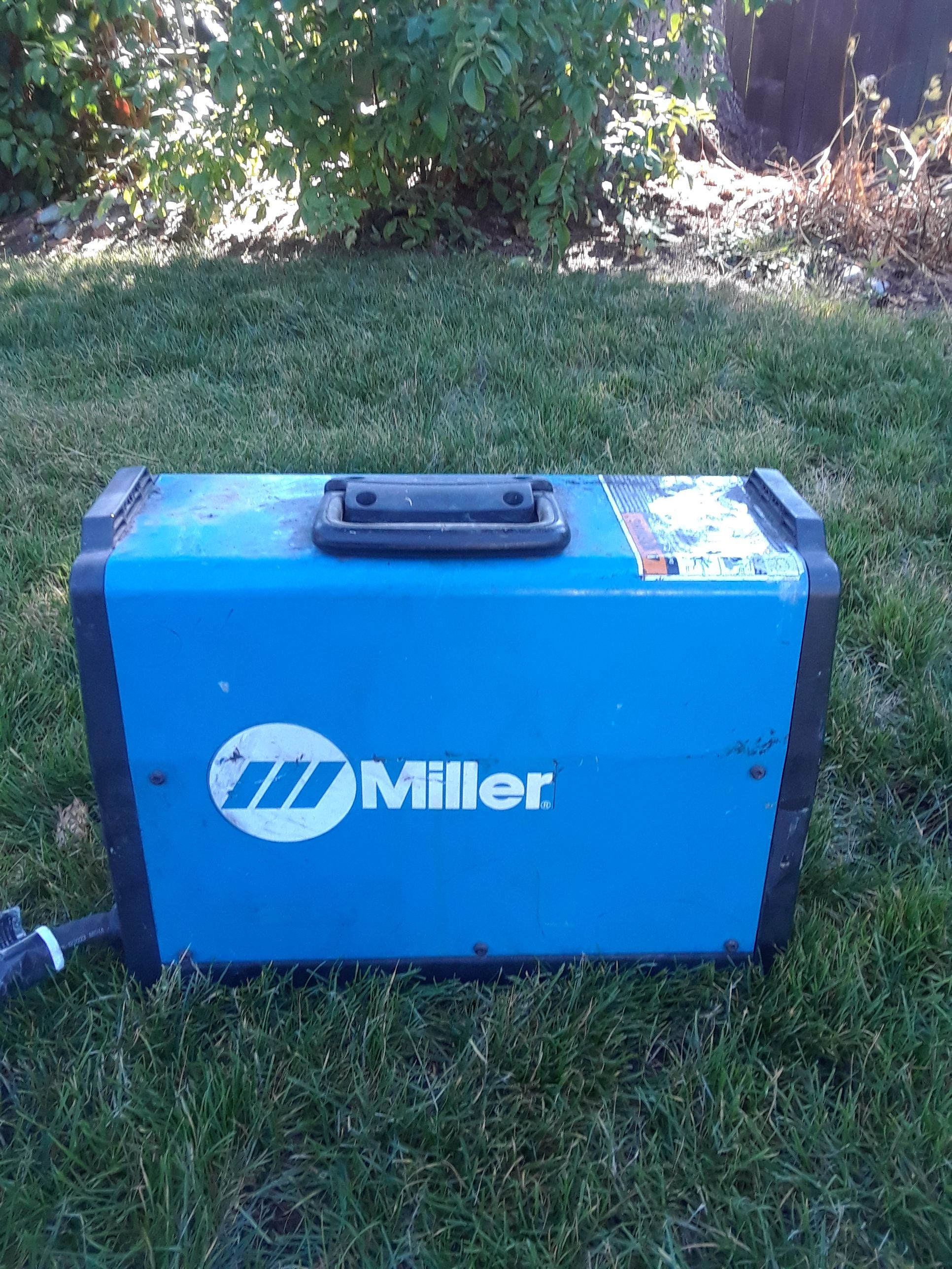 Miller cts 280 welding machine